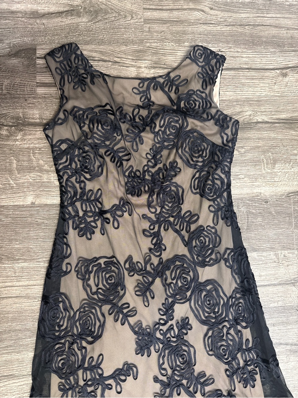ONYX Nite Size 4 Black Nude Floral Embroidered Mesh Cocktail Dress - Picture 4 of 7